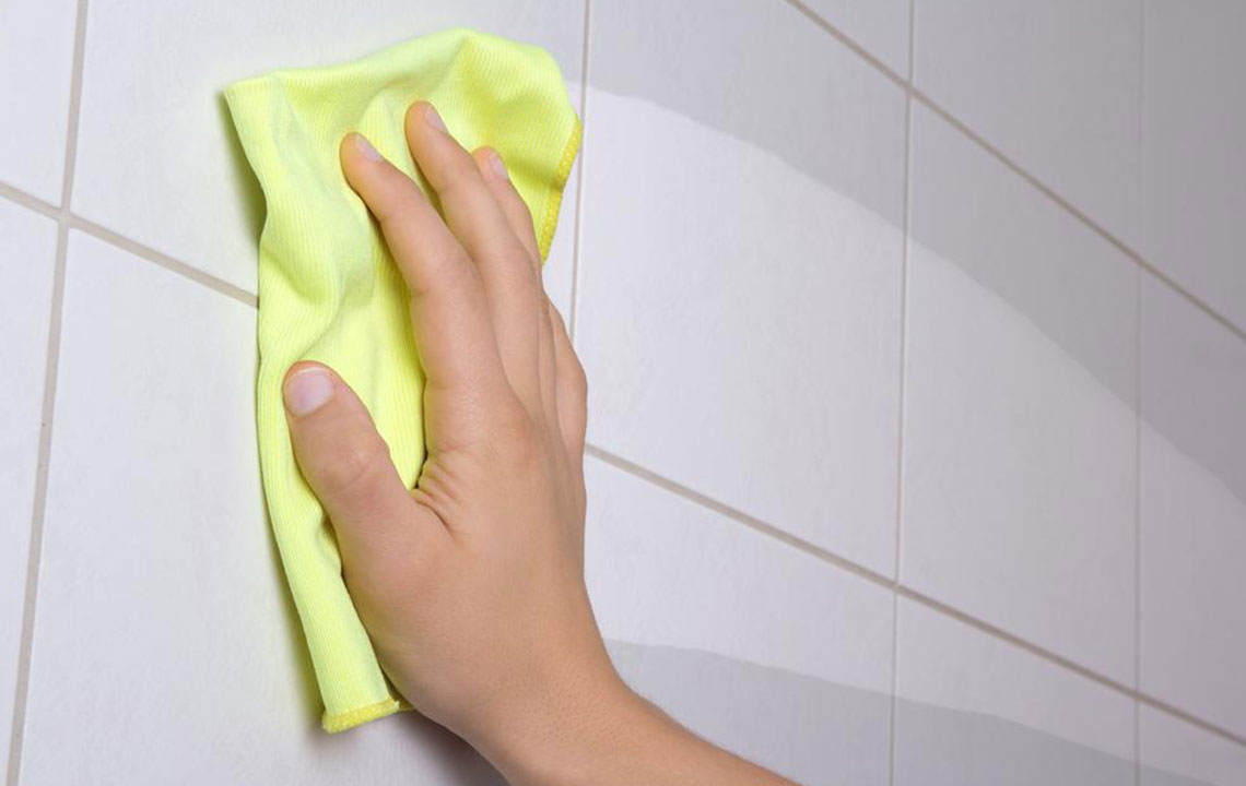 The art of cleaning bathroom tiles