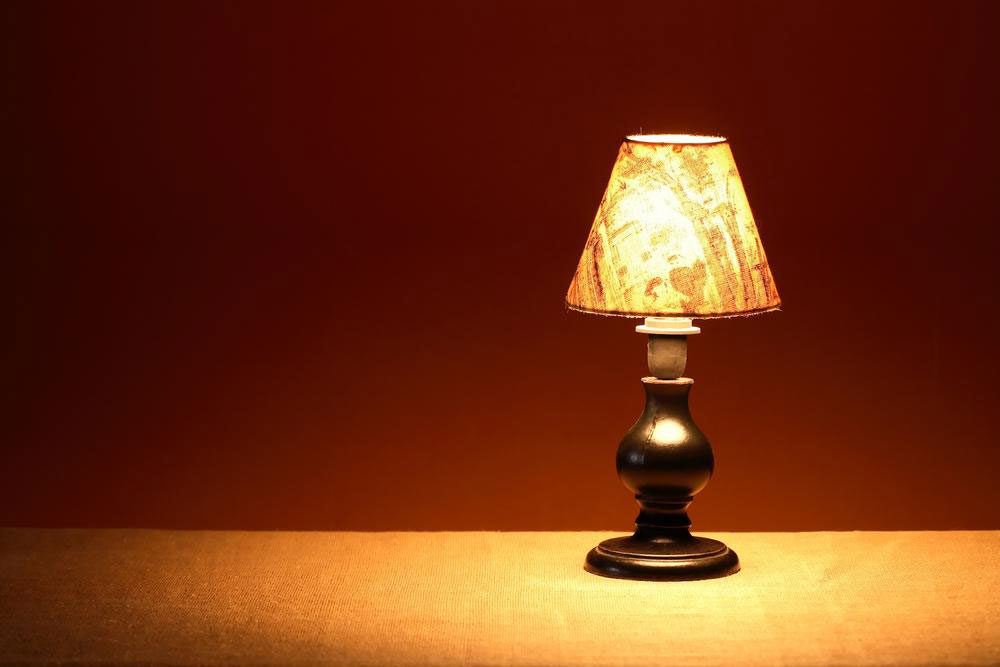 Things to consider while buying a table lamp