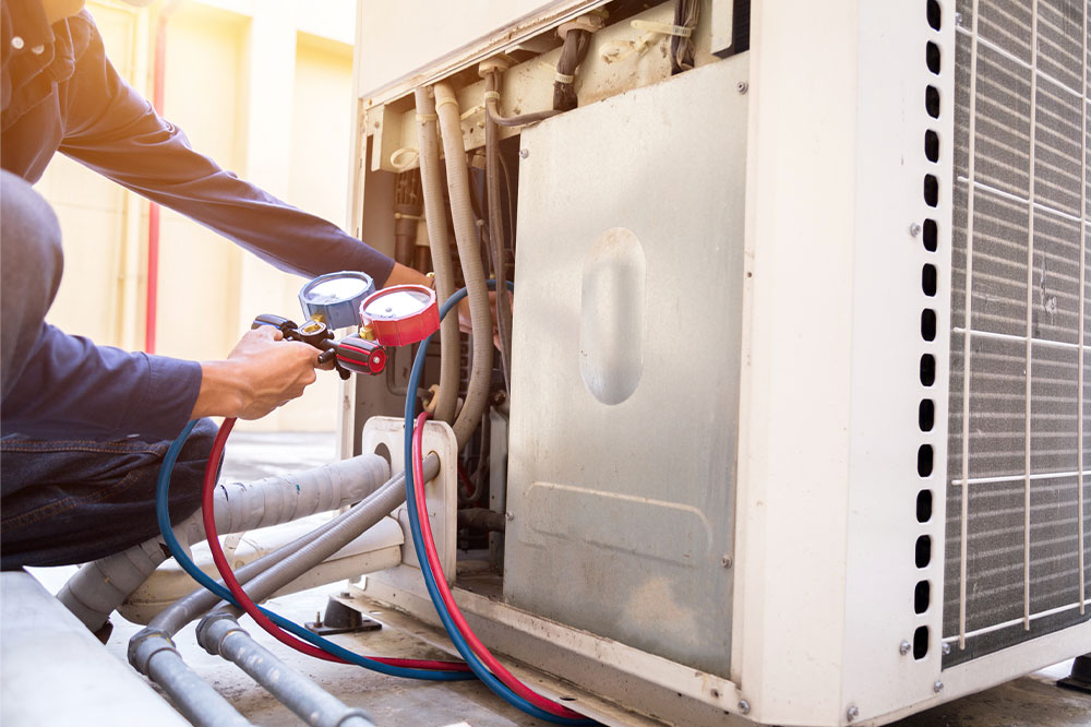 7 Factors to Consider While Hiring HVAC Maintenance Services